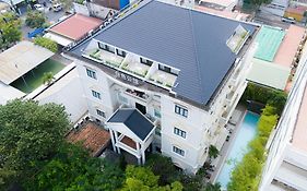 White Mansion